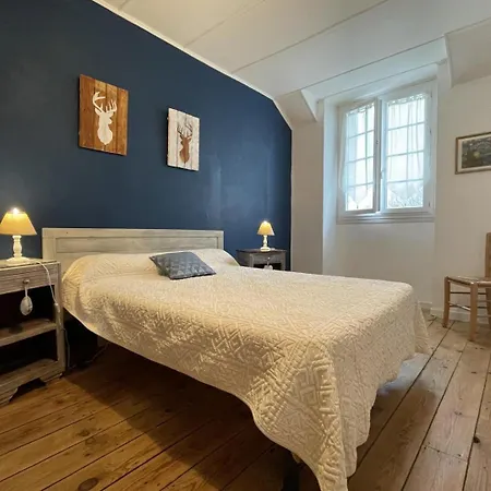 Du Bosc * Lys (Pyrenees-Atlantiques)